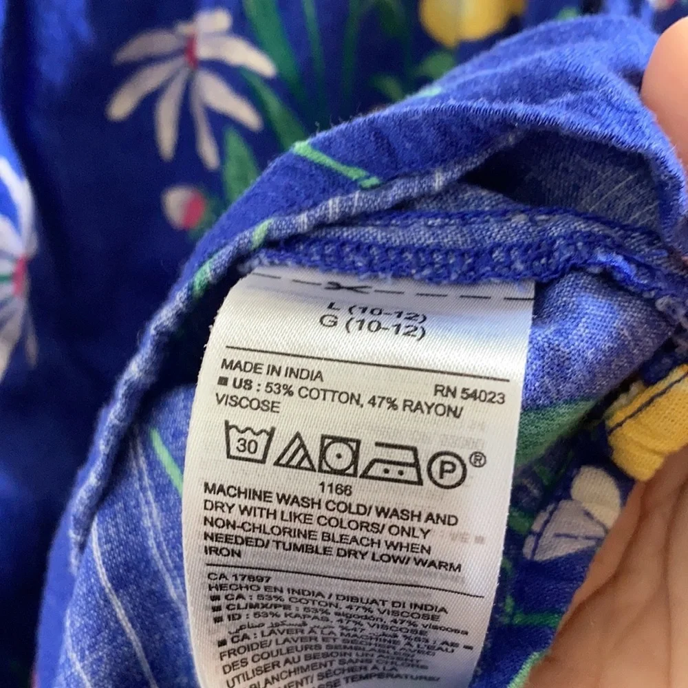 FINAL MARKDOWN Girls old navy top large 10/12